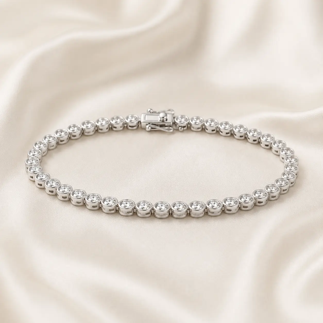 Round Cut Bezel Tennis Bracelet