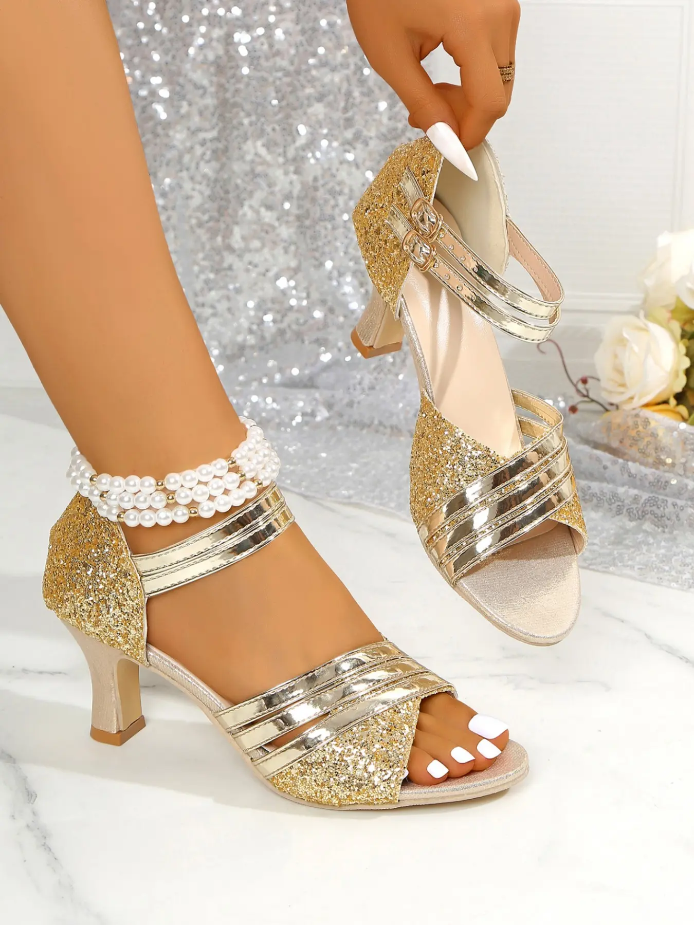 Women's Gold Glitter Double Ankle Strap Kitten Heel Sandals, 2026 Summer New Luxury Peep-Toe Sandals, Low Heel Design for All-Day Comfortable Wear