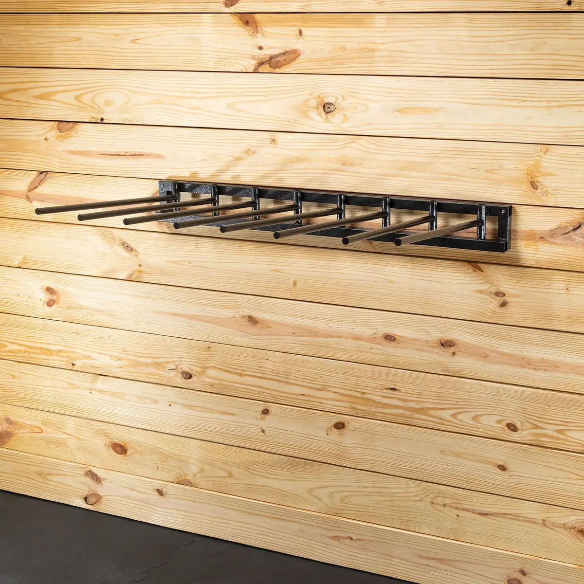 Heavy-Duty Swinging Blanket Bar and Saddle Pad Rack with 8 Arms, Adjustable Hooks for Wall Mount Barn Blanket Storage