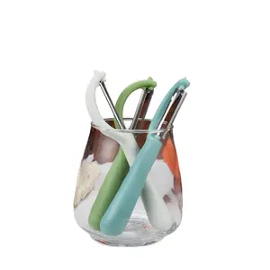 Stainless Steel Vegetable Peeler with Comfort Grip Handle, Durable Rubber Material, Handheld Design for Carrots & Pumpkins, No Batteries Needed, Kitchen Gadgets