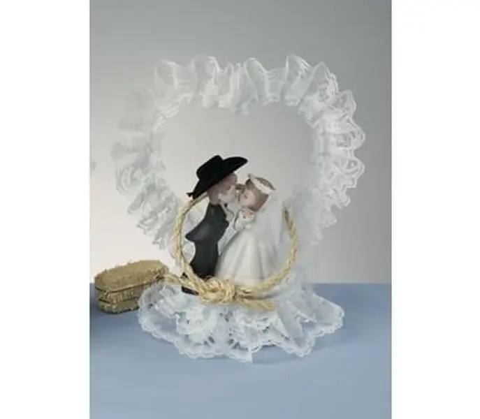 Women's Couples Clothing Sets Accent Ornament - 9-in Traditional Western Lace-Trimmed Cowboy Kissing Couple Figurine, Heart Shape, Romantic Theme, Cake Top Decor for Emotion-Packed Events