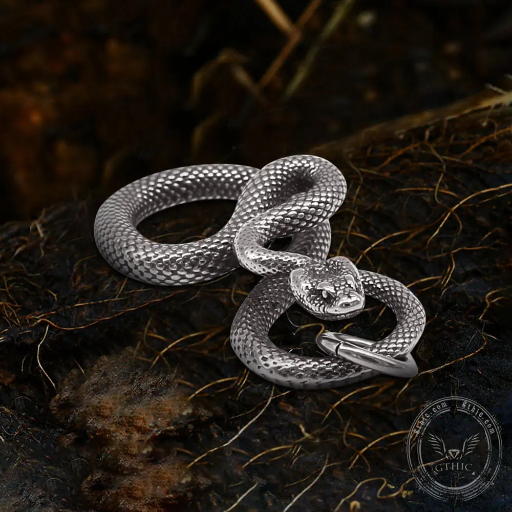 GTHIC Ferocious Coiled Snake Stainless Steel Pendant, Coiled Snake Design Stylish Charm, Unisex Fashionable Versatile Jewelry Accessory for Daily Wear, Fashionable Accessory, Stainless Steel Charm