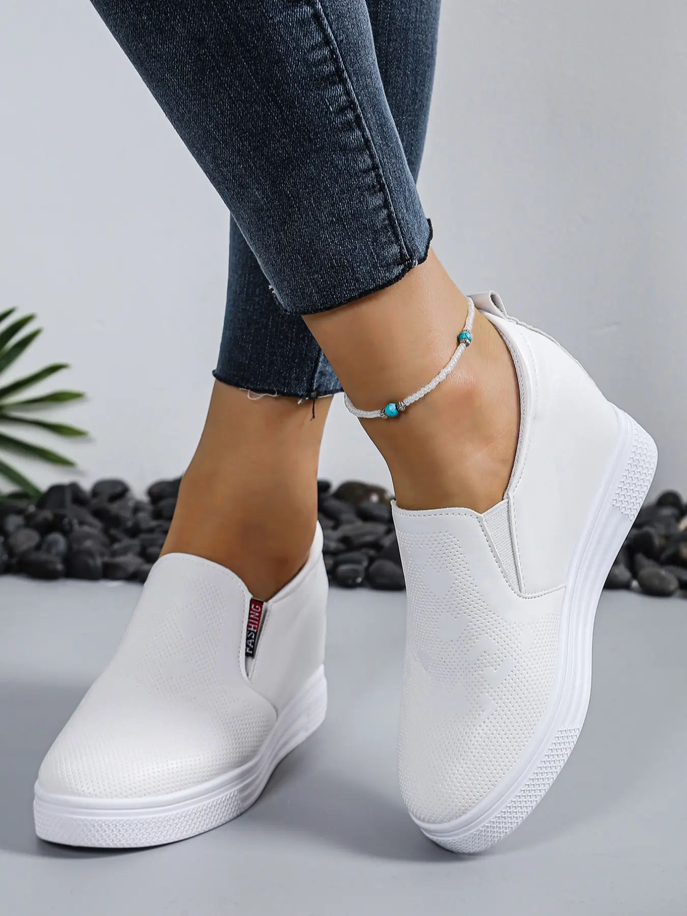 Women's Casual Slip-On High Heel Sneakers with Hidden Wedges, Lightweight Slip Ons, Casual Wear Shoes, Versatile Everyday Style for Chic Comfort, Trendy Shoes, Casual Fashion Shoes