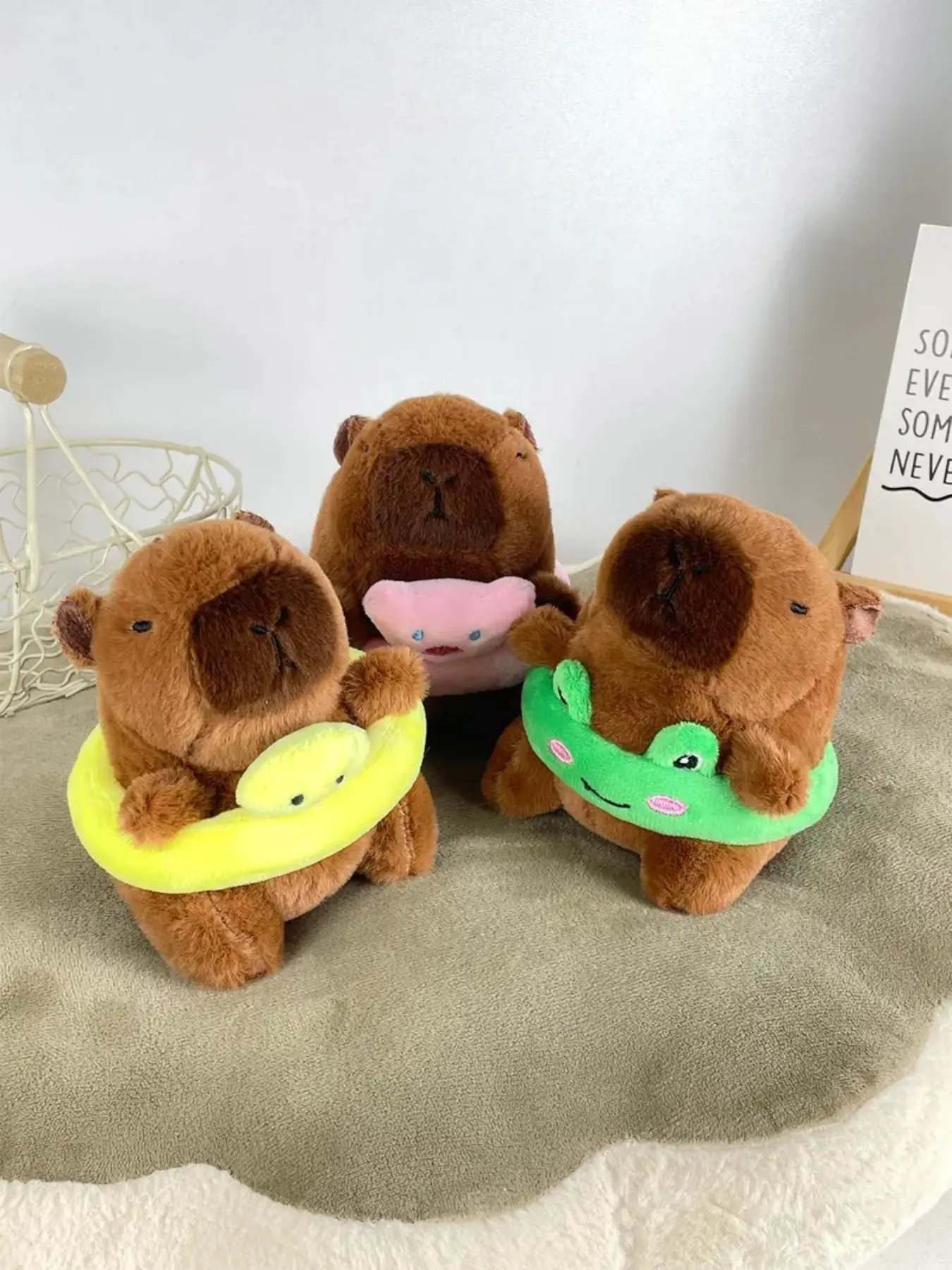 [11cm Capybara Float Charm] Frog/Chick/Pig Floats! Plush Keychain for Pool Bag/Keys - AdorableSwimming Buddy! Cute Soft Keychains