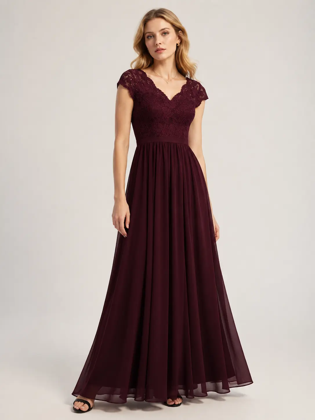 Chic Evening Gowns, Women's A-Line Cut Lace and Chiffon Maxi Dress with V-Neck and 3/4 Sleeves, Formal Elegance for Prom