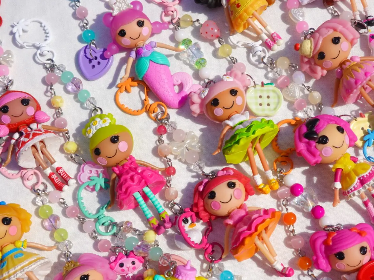 Mini Lalaloopsy Keychain - Handmade Mini Figure Keychain with Pastel Aesthetic & Kawaii Accessory - 1 Count