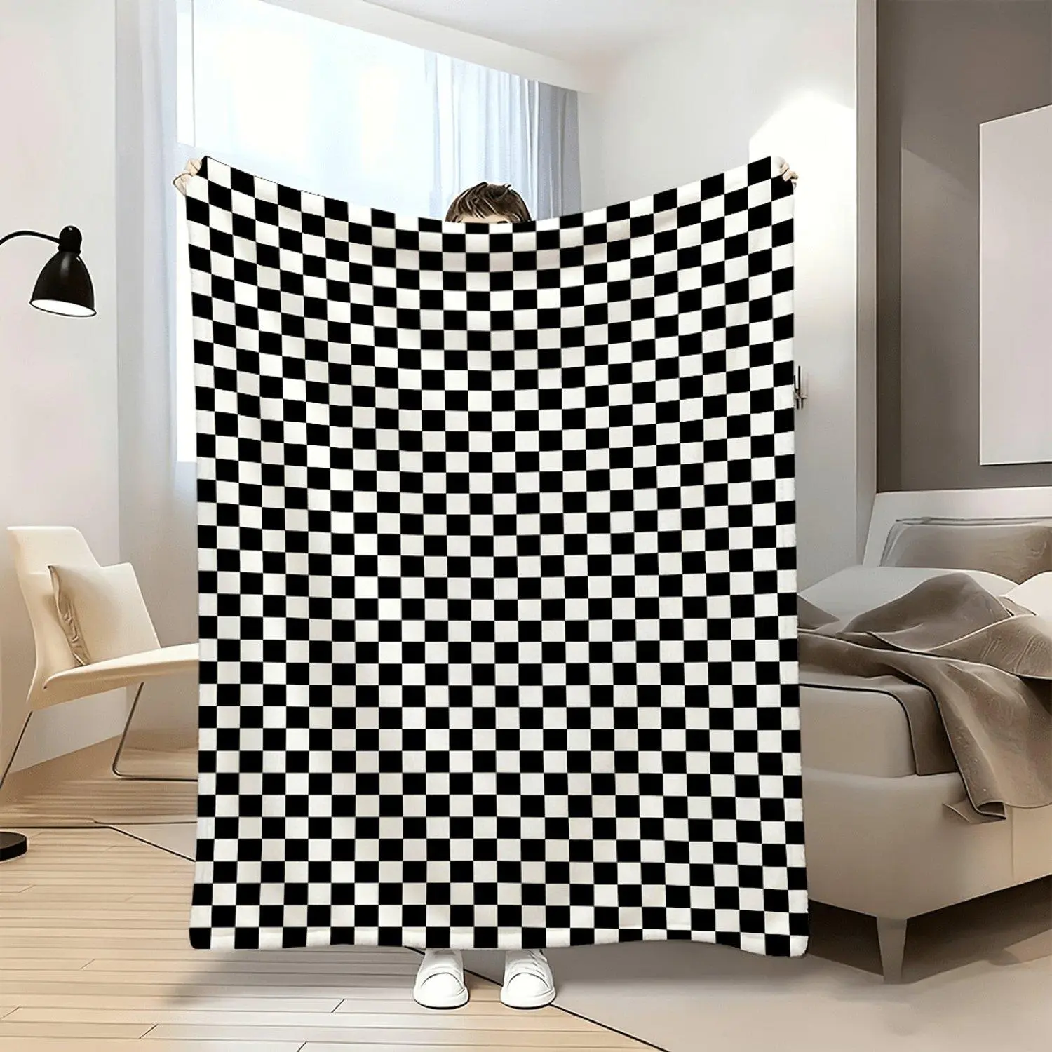 Classic Black And White Checkered Pattern Flannel Blanket, Suitable for Sofa, Bed, Office, Travel, Etc., for all Seasons
