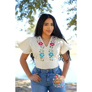 Alice Top - Medium Floral Shirt with Embroidery, Comfortable Fit, Floral Design, Casual Style