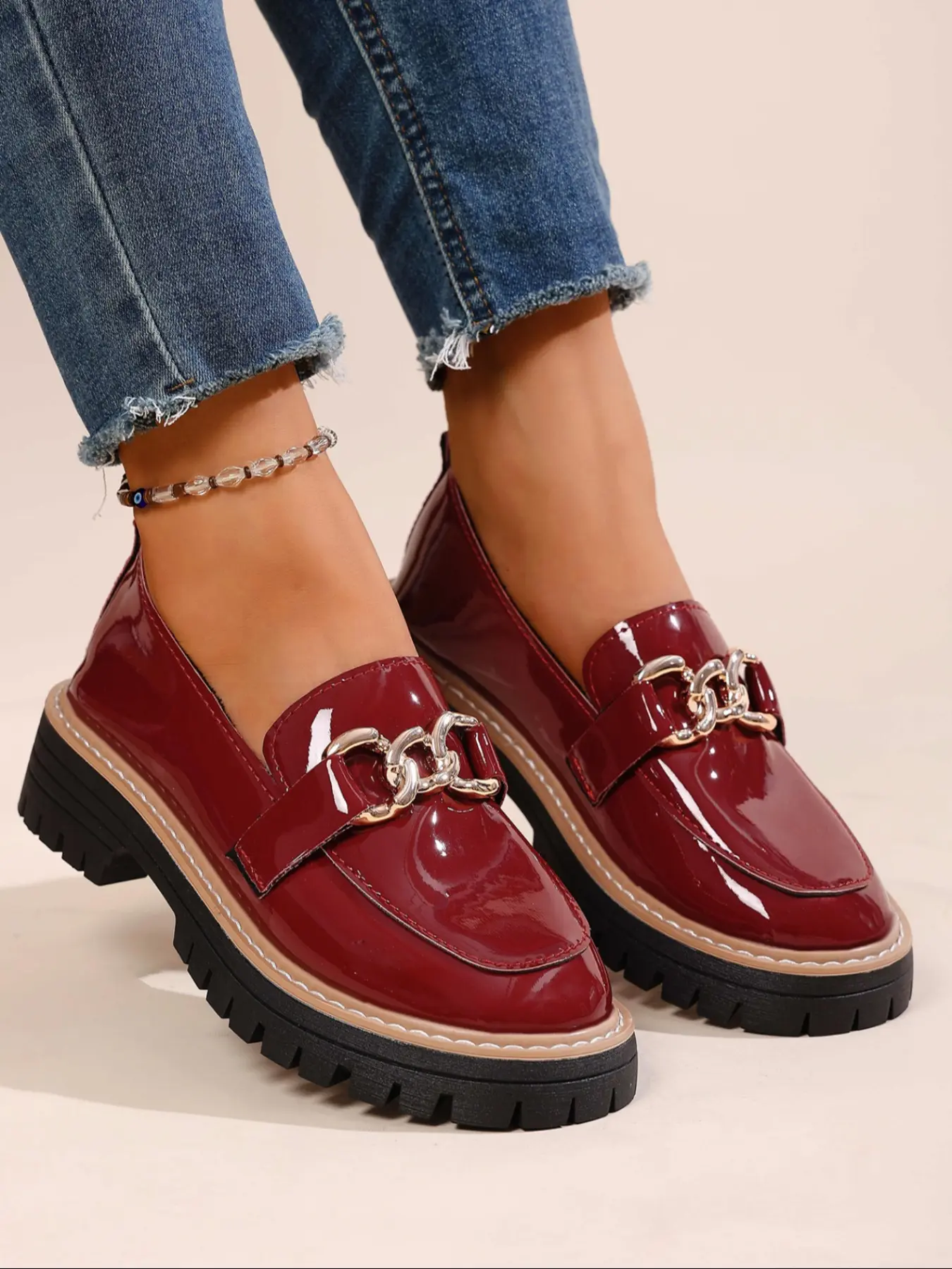 Women's Loafers - 2025 New Style for Spring & Autumn, with Metal Buckle, Patent Leather, British Style Leather Flat Casual Shoes, Chain Decorated Loafers, Casual Flats, British Fashion Shoes, Fashionable Flats