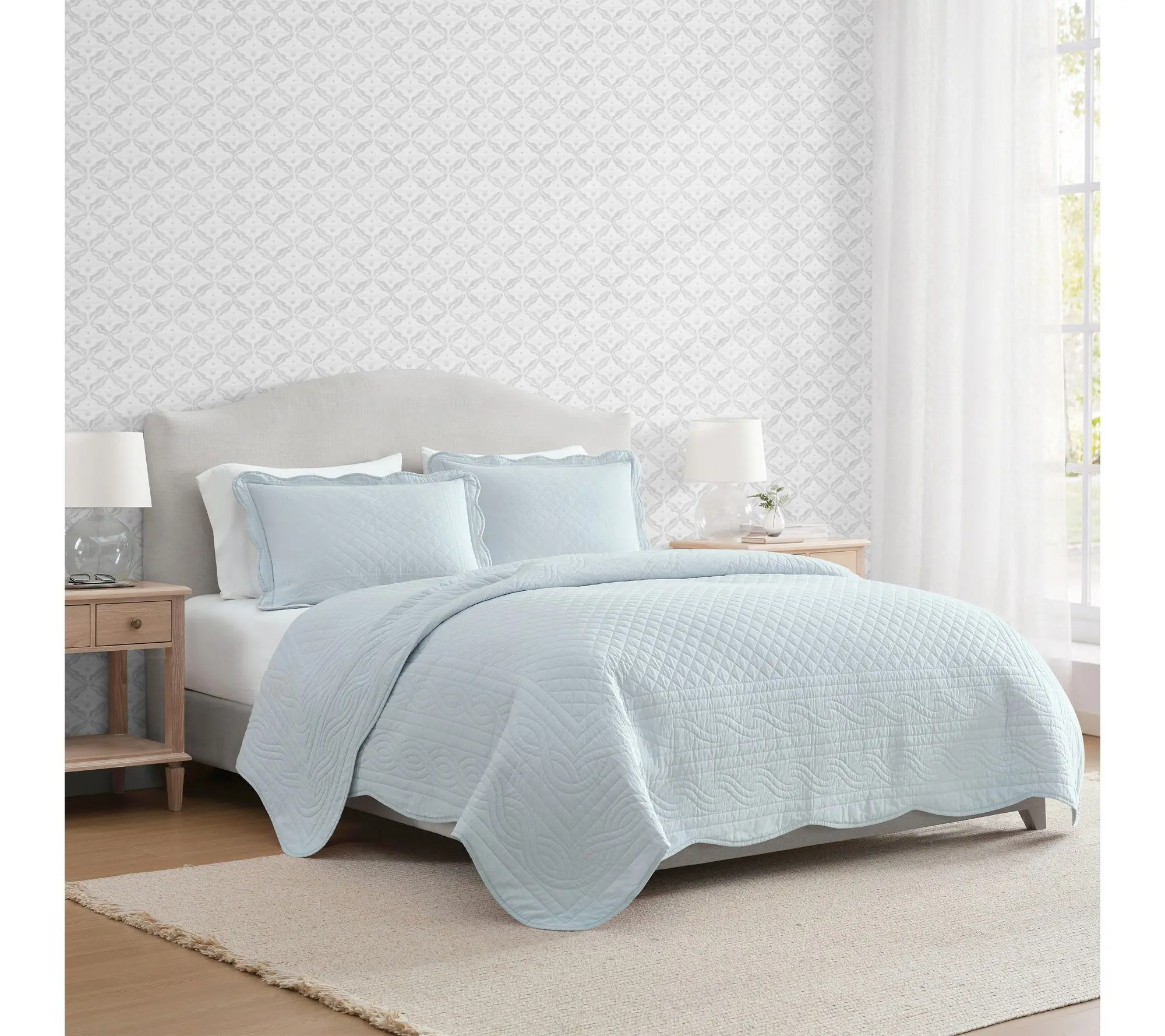 Martha Stewart Vintage Scallop Blue Cotton Queen Quilt Set