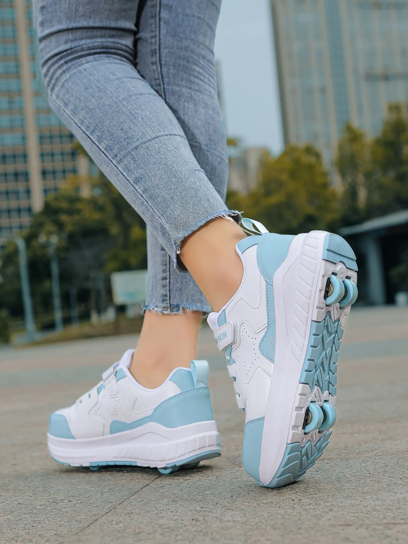 Spring Summer Roller Skates, Shoes with Wheels, Upgrade Four-Wheel Stability, Detachable Wheels, Outdoor Skateboarding, Anti-Slip Durable Sole, Pu Leather Rollerskates