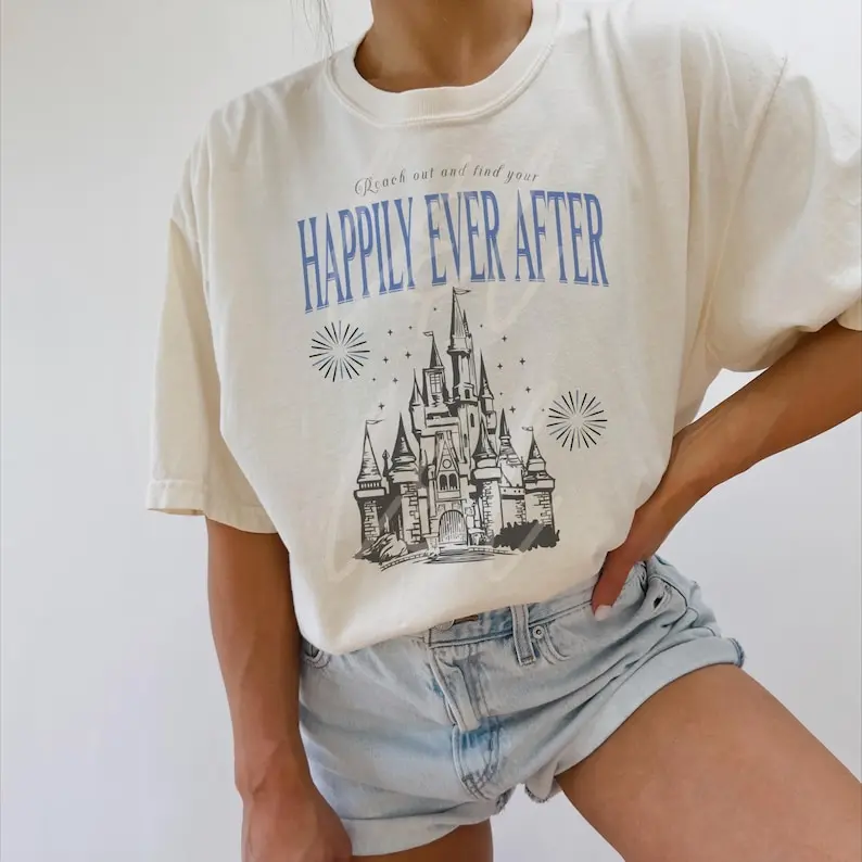 Women's Soft Cotton Round Neck Short-Sleeve Slim-Fitting T-Shirt - Cartoon Castle Print, Summer Casual Fantasy Tee Vibe Top, Easy Layering, All Seasons, Vintage Graphic Cute Womenswear, Casual Chic Streetwear, Cartoon Style
