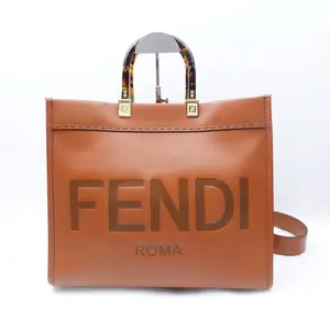 Pre-owned FENDI Calfskin Tote Bags Sunshine Medium Brown Tote Bag T10373142