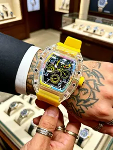 Dopamine Fashion Streetwear Watch, Fashion Watches, Transparent Barrel Case with Rainbow Gradient Bezel, Perfect for Casual and Street Style