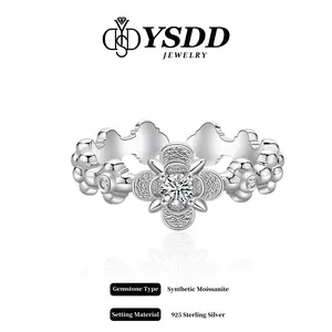 【#302 Mother's Day Surprise】Mini Clover Lucky Synthetic Moissanite Rings in 925 Sterling Silver 0.1CT