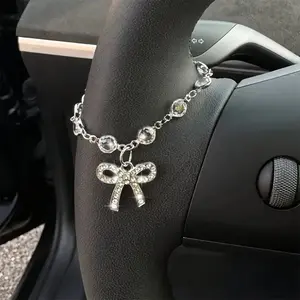 Shimmering Rhinestone Bow Chain Car Steering Wheel Decor, Elegant and Refined, Perfect for Women's Cars, Stylish Automotive Accessory, Decoration, Girly Car Accessories, Cute Car Decor