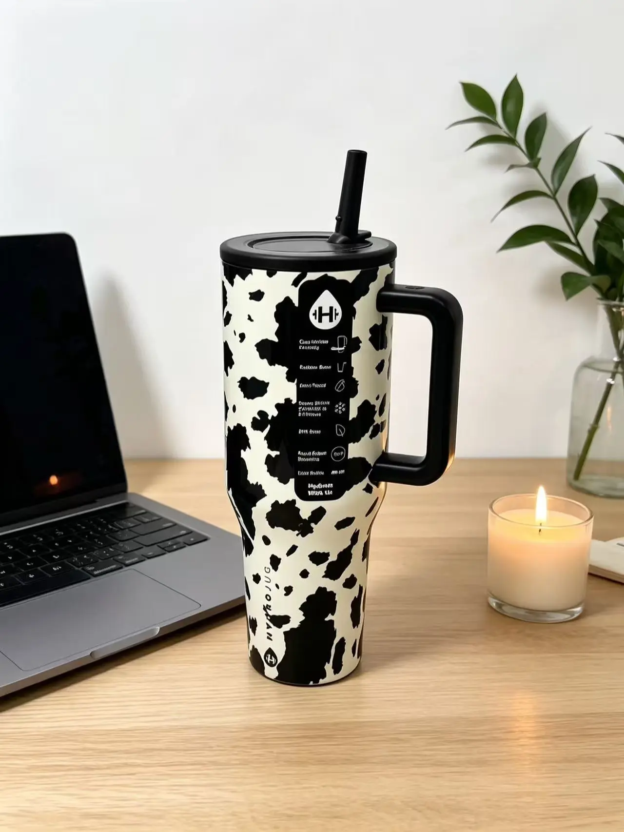 HydroJug 40 oz Retro Black & White Bull Stainless Steel Vacuum Flask, Leak-Proof Cup Body, 24-Hour Cold Retention, Splash-Proof Kitchenware Drinkware