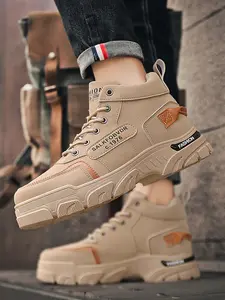 Unisex All-Black Outdoor Work Boots: Anti-Slip Sole, Durable Upper, Retro Logo. For Hiking/Short Trips