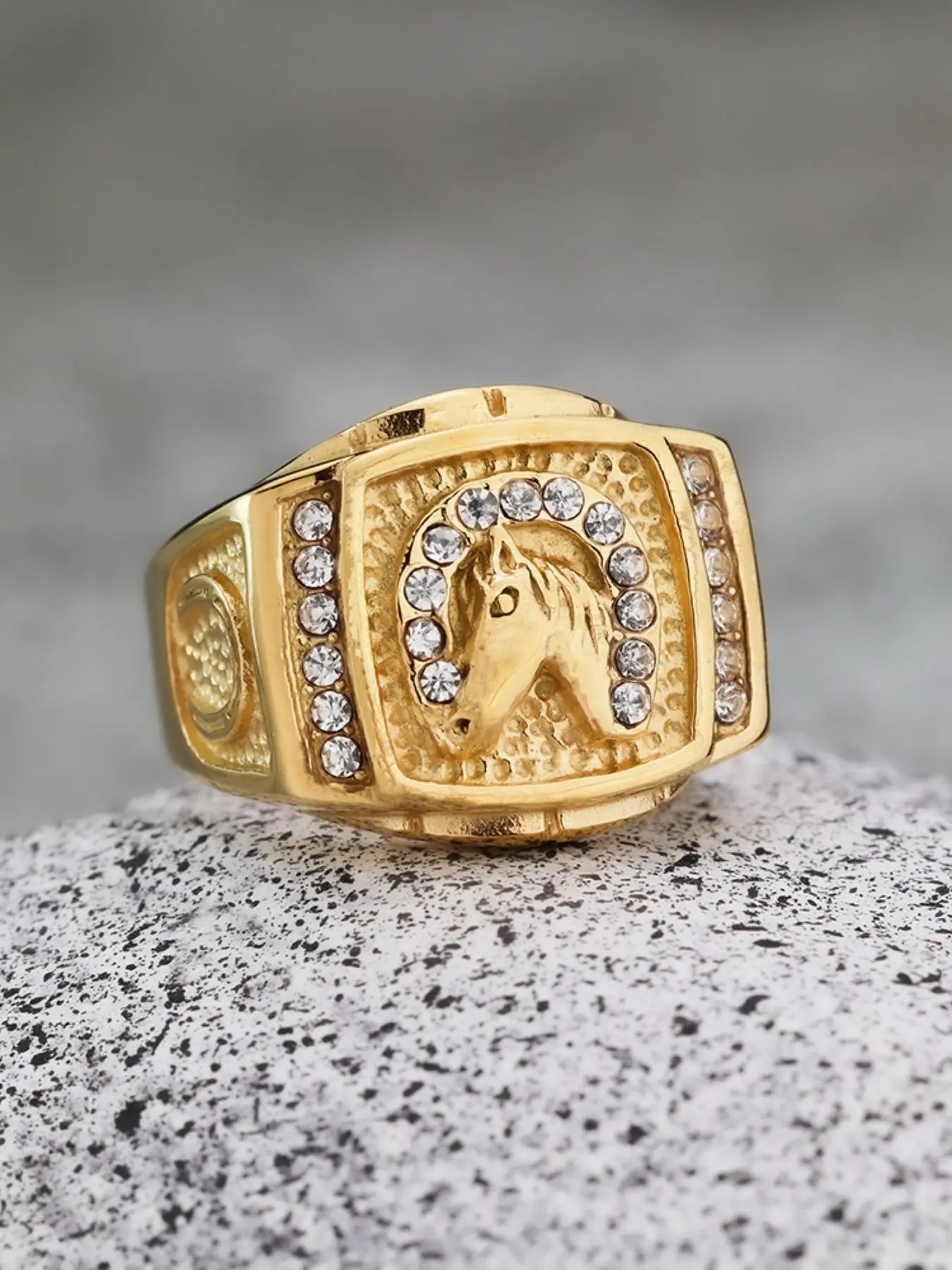 Rhinestone Decorated Horse Design Ring, Fashion Accessories for Both Men & Women for Party, Daily Clothing Decor, Trendy All-match & Exquisite Jewelry for Birthday Gift, Elegant Rhinestone Ring Jewelry Gifts, Fashionable Jewelry, Jewelry Rings