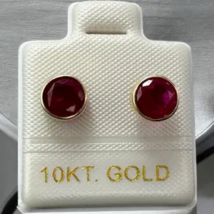 RED CIRCULAR BUCKLE IN MEX GOLD. 10K