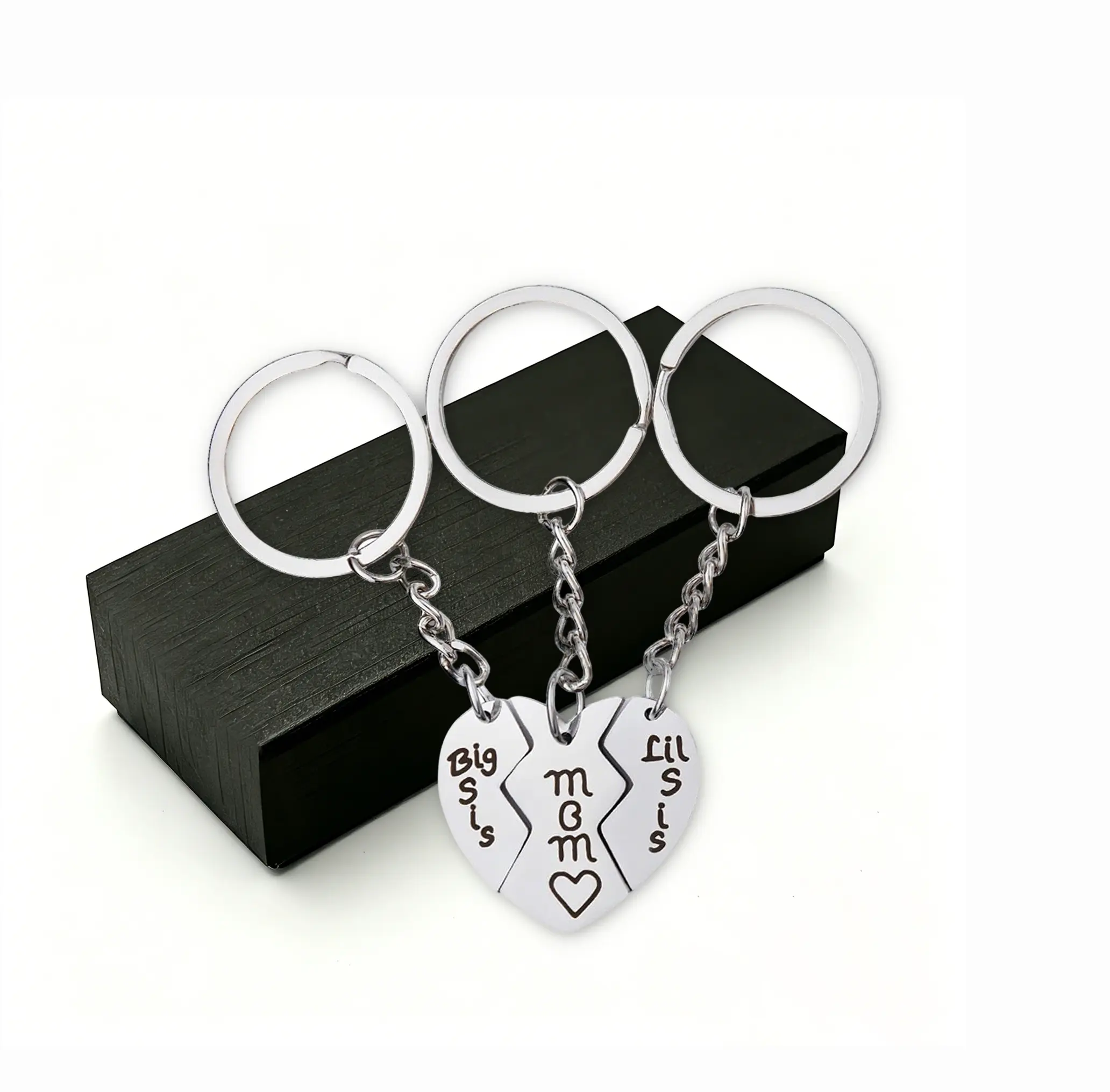 Mom Big Sis Lil Sis 3Pcs Matching Heart Keychain Set - Mother’s Day Birthday Gifts for Mom from Daughters, Family Split Stainless Steel Keychains for Mom & Sisters