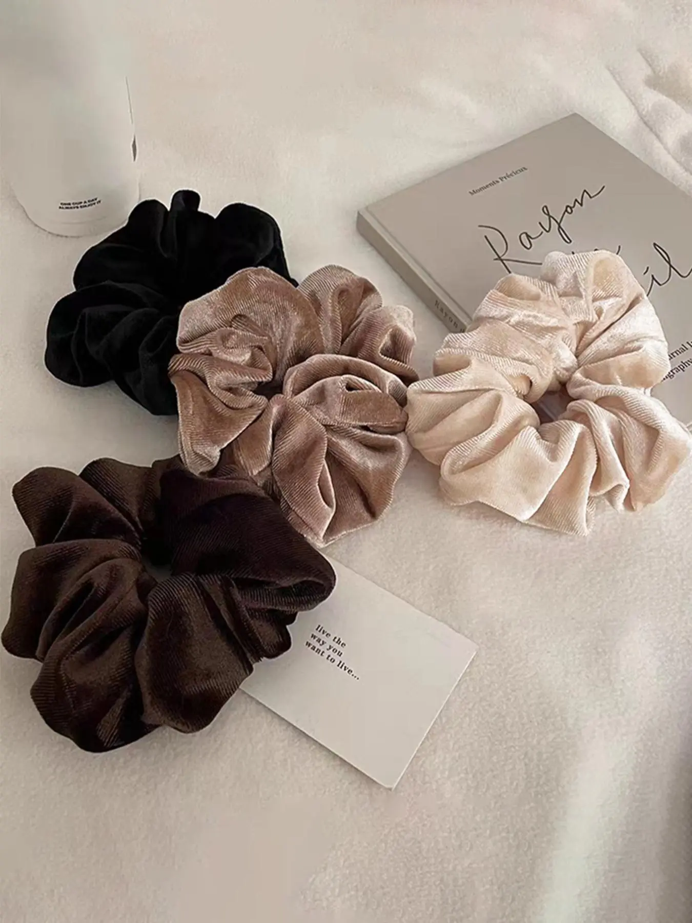 4pcs Velvet Hair Tie, Solid Color Scrunchie, Casual Simple Hair Accessories for Women & Girls, Minimalist Headwear Suitable for Thick Hair, Fashion Hair Accessories for Party, Daily Clothing Decor, Fashionable Hair Accessories, Scrunchies, Thick Hair Ties