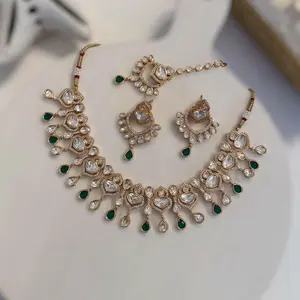 Emerald Green Kundan Necklace Set