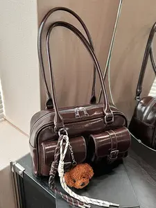 Retro Style Fashion Leather Handbag, with Cute Puppy Pendant, Multi-pocket Design, Large Capacity, Niche Design, Classic Shoulder Bag, Crossbody Shoulder Bag, Daily Shoulder Bag