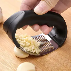 Stainless Steel Garlic Press, Manual Garlic Press Tool, Washable Garlic Crusher, Kitchen Garlic Chopper, Garlic Masher, Kitchen Gadgets
