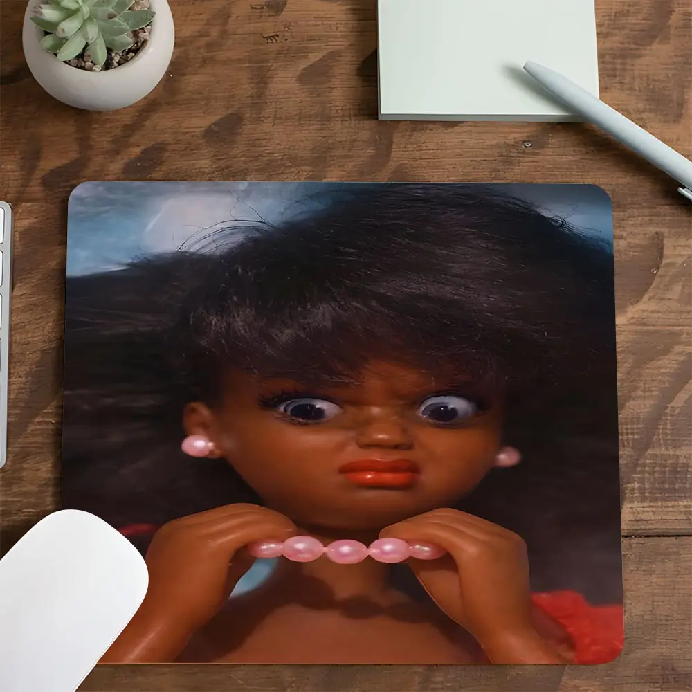 Square Gaming Computer Mouse Pad,Humorous Retro Toy Face Design Non-Slip Smooth Surface Mousepad, Fashion Angry Doll with Pearl Necklace, Ideal for PC & Gaming, Perfect Gift for Meme & Black Girl Fans, Desktop Accessory, Desk Accessories, Made for Gaming