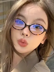 Stylish Simple Style Oval Frame Anti-blue Light Glasses for Women & Men, Accessory Gifts, Modern Trendy Fashion Lightweight Framed Eyeglass, Perfect for Students, Work & Daily Use