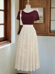 Women's Small Ditsy Floral Summer Versatile Bottom Skirt, Double Layer Design, Essential Piece, Casual Elegant A-Line Skirt, Womenswear