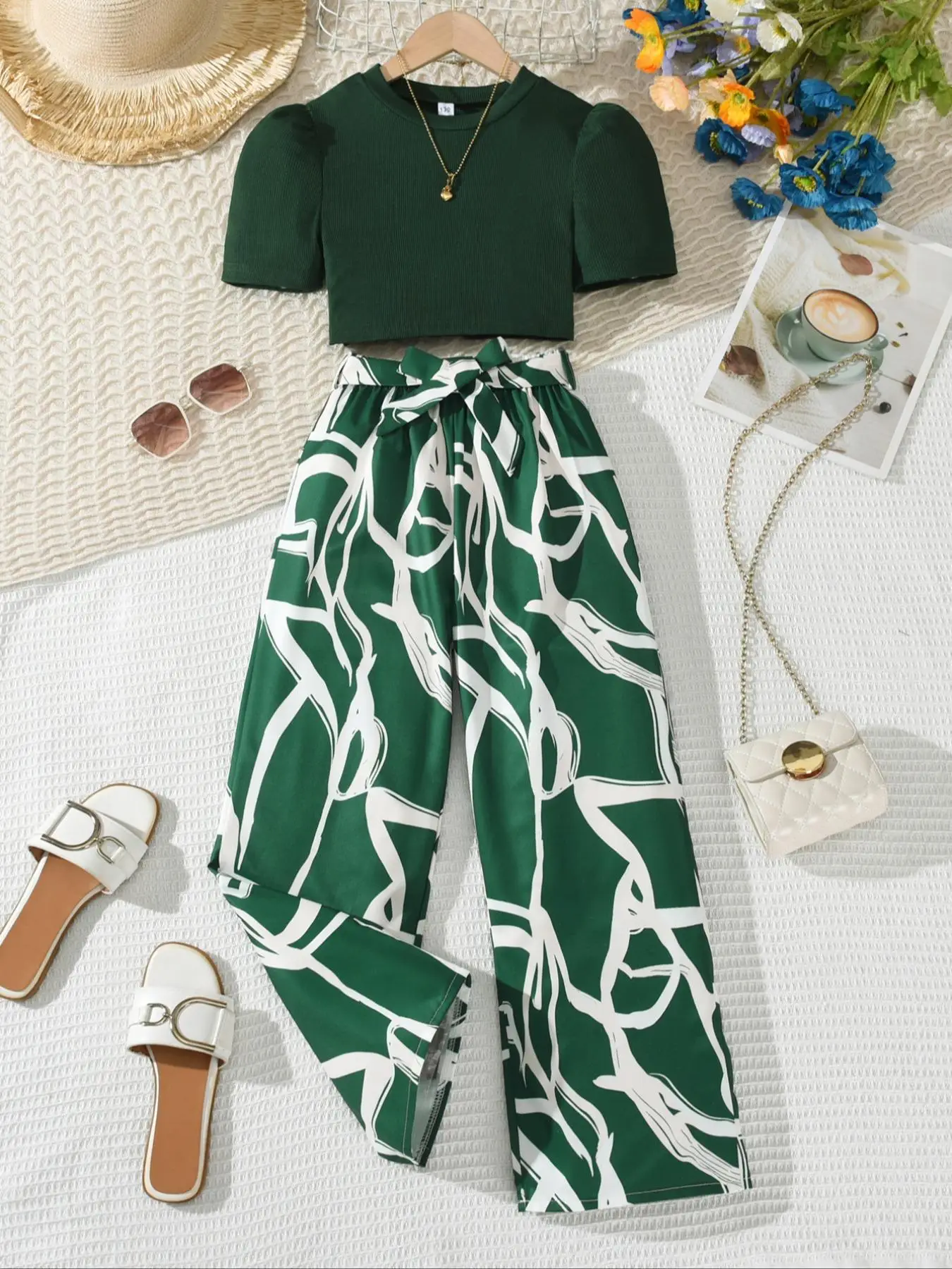 Two-Piece Set Toddler Girl's Striped Print Crop Top & Belted Pants Set, Casual Round Neck Short Sleeve Top & Trousers for Daily Wear, Kids Summer Clot