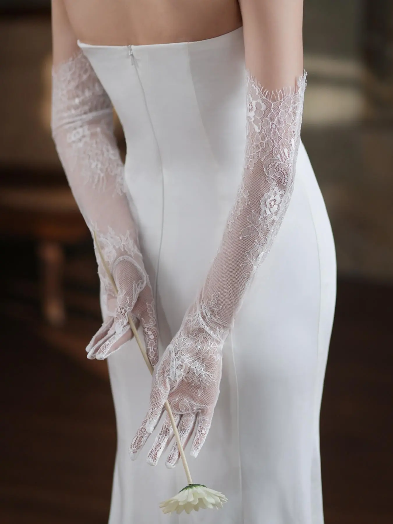 Elegant Lace Sheer Long Bridal Hand Gloves, Perfect for Wedding Photoshoots, Event Dress Accessories, Stylish Evening Wear