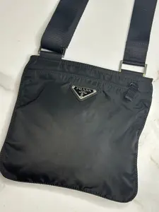 Pre-owned PRADA NYLON Crossbody Bags Vela Flat Messenger Bag Black crossbody