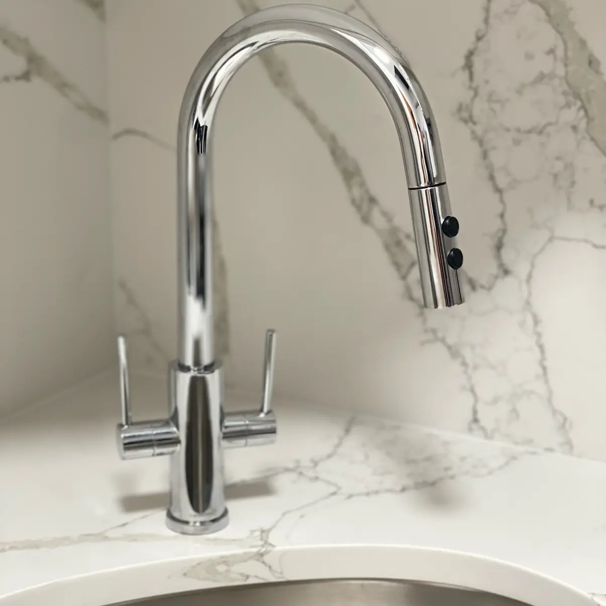 Luna&Muni,Kitchen faucets Polished Chrome,Kitchen faucets,Kitchen Faucet with Pull Down Sprayer,Two-Handle Kitchen Faucet,Kitchen Sink faucets with pullout Sprayer