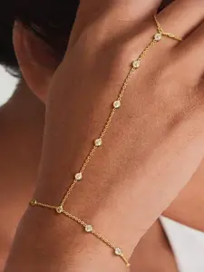 1 PC Elegant Rhinestone Decor Finger Chain Bracelet Stainless Steel Stackable Cuff Bracelets For Women & Girls Bride Wedding Engagement Party Jewelry Accessories Gift Ready Mother's Day Gift Rhinestone Bangle Bracelet Rhinestone Decorated Bangle