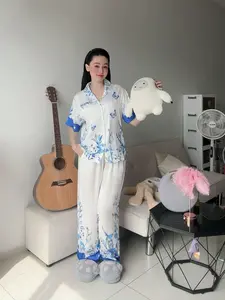 Vintage Button Down Short Sleeve Pajama Set with Matching Scrunchie Mulberry Silk Comfortable Sleepwear Loungewear Soft Top Women's Homewear Pjs Pyjamas Classic Design & Ultimate Comfort - Fit