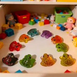 10 Piece Glow-In-The-Dark Magical Frog Figurines, Decorative Statues, Ornaments, Outdoor Garden Decor, Christmas Halloween Gift, Desktop Decoration