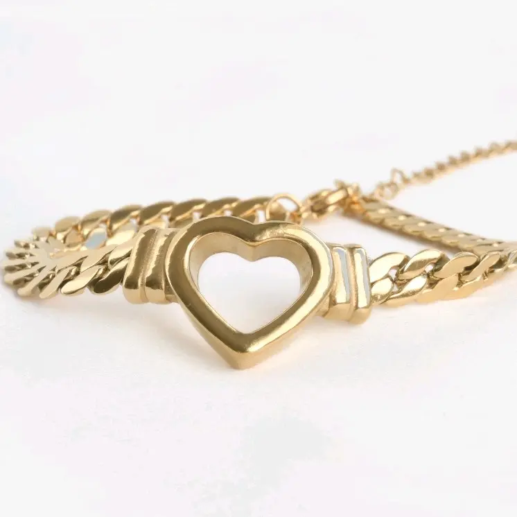 Serpentine Heart Bracelet - Gold Chunky Heart Bracelet