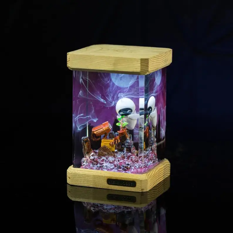 Cute Wa.ll E and Ev.e Robot Resin Diorama, Pure Love Handcrafted Ornament, Animated Movie Figurine, Aesthetic Kids Gamer Desk Decor Gift