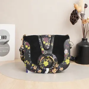 Pre-owned Chloé Leather Shoulder Bags Chloe Printed Saddle Bag DS052405 candy