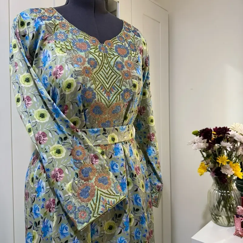 Sahar Mukhawara Snack with Transparent Trim - Fashionable Item Featuring Colorful Floral Design مع حاشيه شفافه