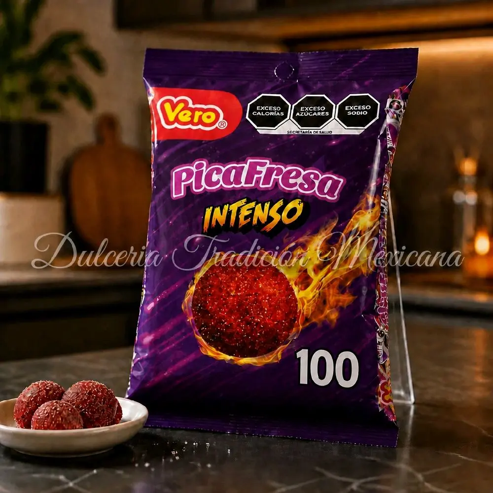 pica fresa  intenso Gomita sabor fresa  cubierto de dulce picoso.