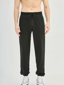 VarietyAthletics Mens French Terry Cotton Workout Athletic Everyday Sweatpants Joggers Pants