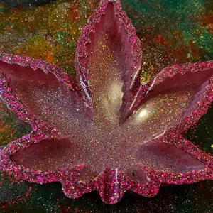 Pink Glitter Ashtray - Sparkly Pink Decorative Ashtray with Glitter Accents