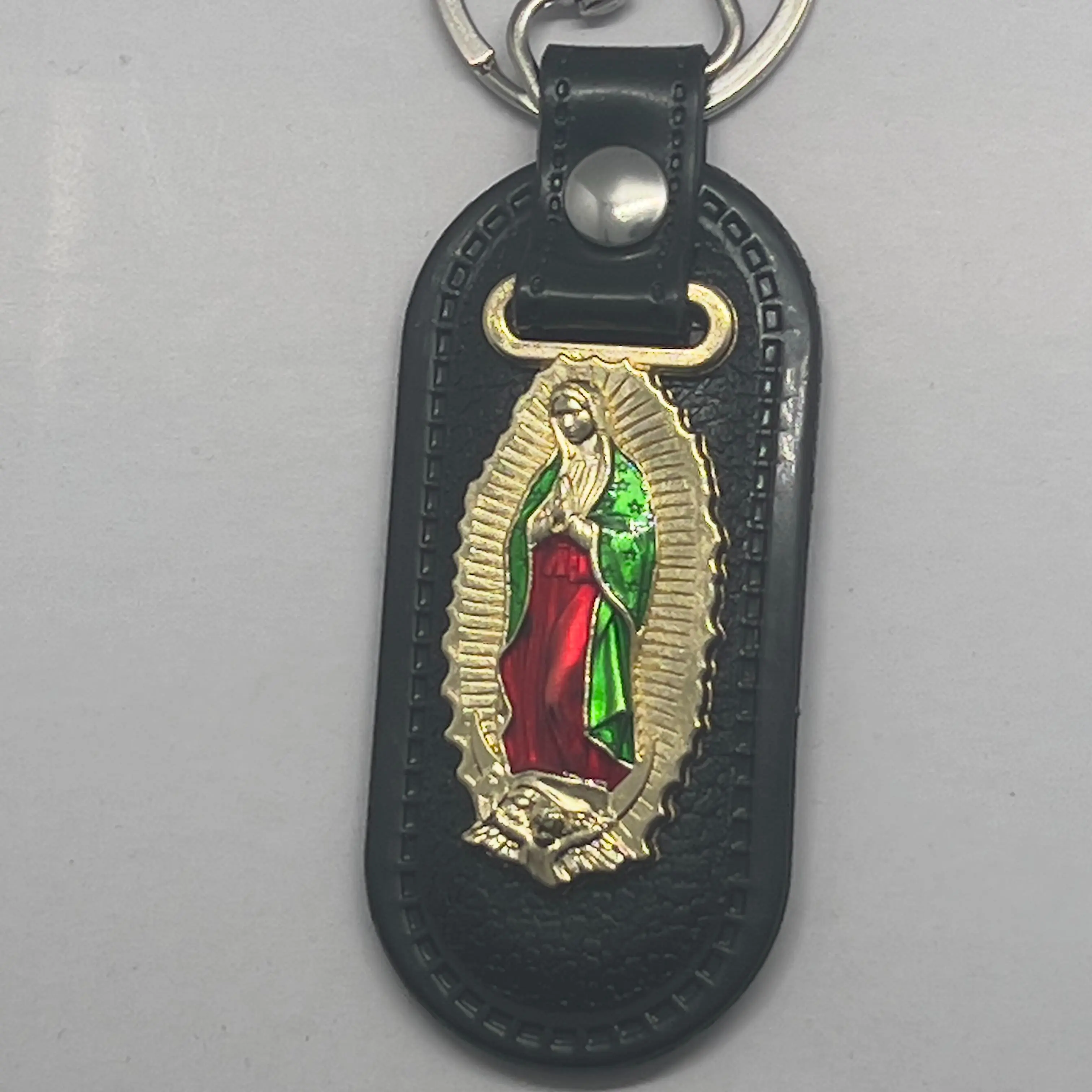 Elegant Oblong Virgen de Guadalupe Religious Icon Gender-Neutral Keychain - Stainless Steel-Zinc Alloy & PU Leather Fashion Accessory, Compact Metal Alloy Chain-Attached Keychain, Portable Blessing Protection Car Pendant, Chain-Attached Keychains, Alloy K
