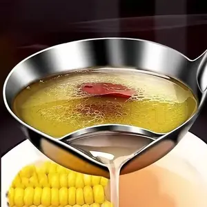 Stainless Steel Oil Separating Spoon - Kitchen Gravy Oil Soup Soup Separator Colander - Kitchen Gadgets Tableware - Long Handle Non-slip Oil Filter Spoon - Buffet Serving Spoon