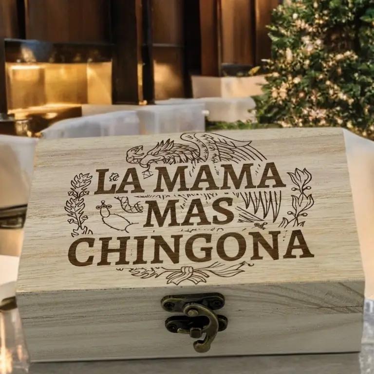 La Mama Mas Chingona Shot Glass Set with Custom Engraving Durable Glass in Decorative Wooden Box Ideal for Mother's Day Birthday Gifts for Mom Drinkware Stylish Home Bar or Kitchen Personalized Gift