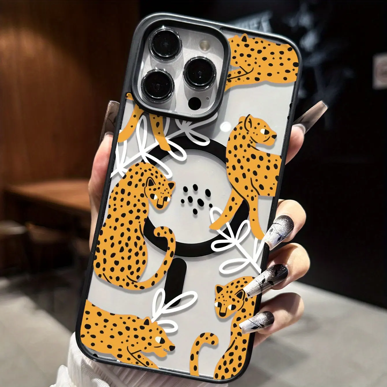 Leopard print anti-drop protective case supports MagSafe wireless charging, stylish animal design, hard PC back with soft TPU frame, slim and fit, unisex, suitable for iPhone 17/16/15/14/13/12/11/X/XS/XSMAX, a gift for friends, family, and yourself, Acces